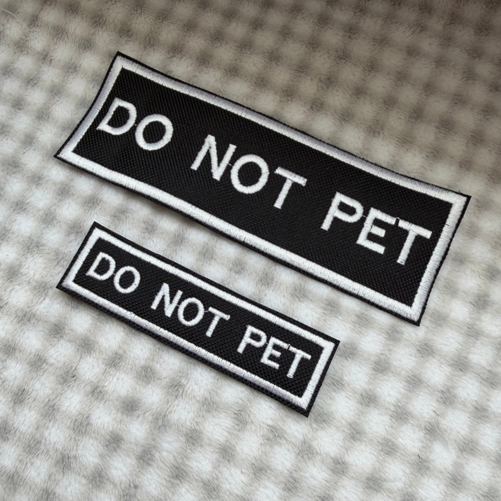 Do Not Pet Dog Velcro Harness Patch | Waterproof Canvas Warning Patch | Service Dog Patch | Dog Harness Badge | Mini & Large Sizes
